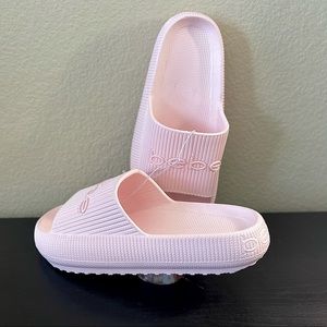 BEBE MALAGA SLIDES